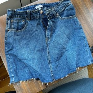 Tobi Jean skirt, size medium. Barely worn, like new.